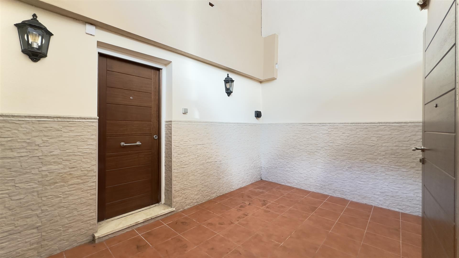 Image of Apartment - 3 Bedrooms - 2 Bathrooms for Sale in Gardiner's View-Gibraltar, Image 18